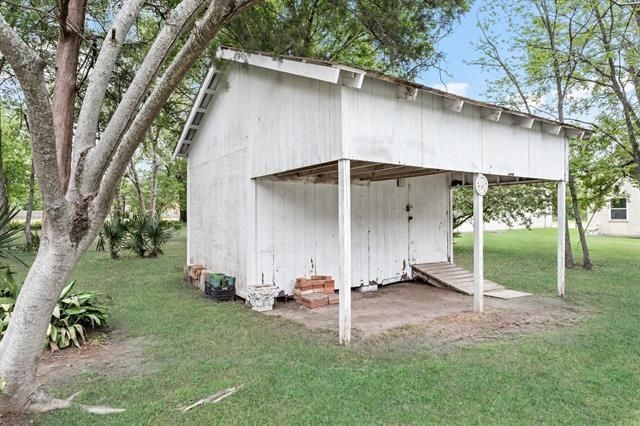 150 Canal Street, Bridge City, TX 77611