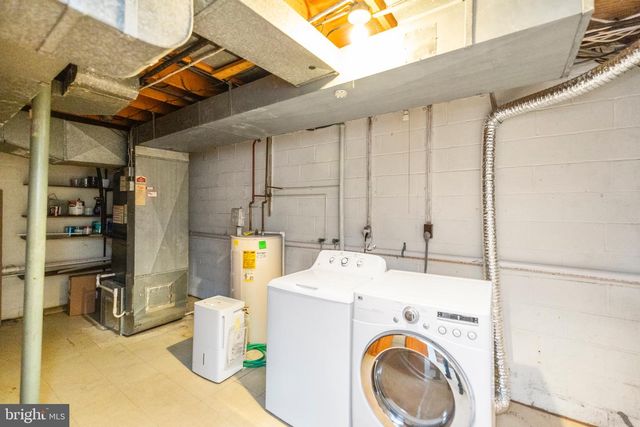 12265 GREENLEAF, Potomac, MD 20854