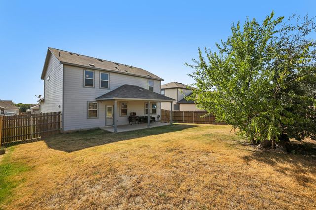 140 Limonite LN, Liberty Hill, TX 78642