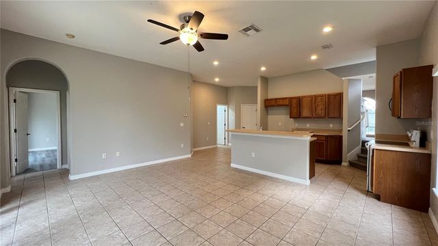 143 VIZCAY WAY, Davenport, FL 33837