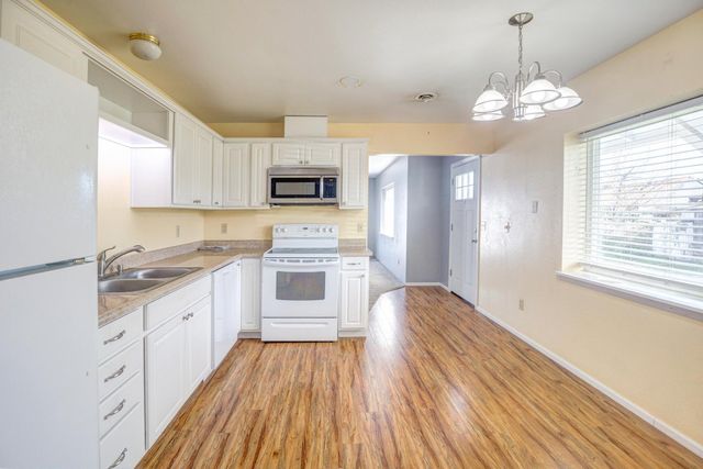 2368 Redwood Avenue, Grants Pass, OR 97527