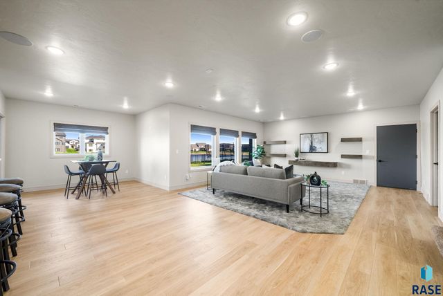 2440 N Alberta Trl Trail, Tea, SD 57064
