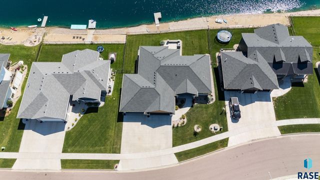 2440 N Alberta Trl Trail, Tea, SD 57064