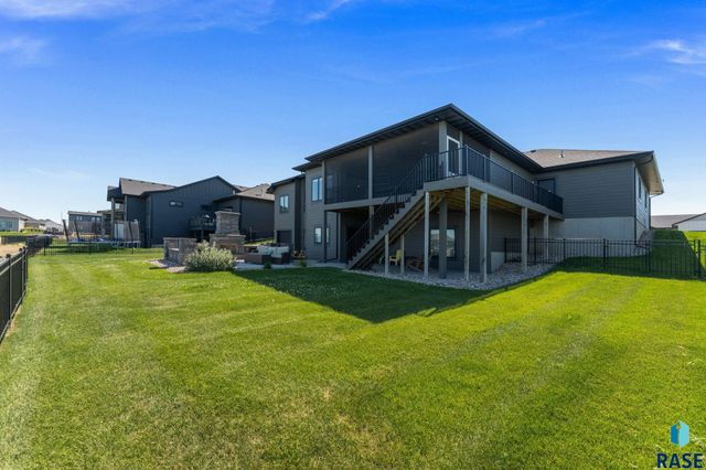 2440 N Alberta Trl Trail, Tea, SD 57064