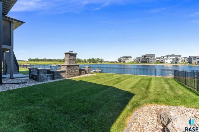 2440 N Alberta Trl Trail, Tea, SD 57064