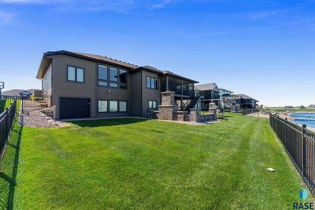 2440 N Alberta Trl Trail, Tea, SD 57064