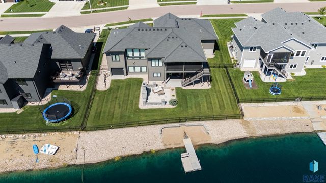 2440 N Alberta Trl Trail, Tea, SD 57064