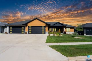 2440 N Alberta Trl Trail, Tea, SD 57064