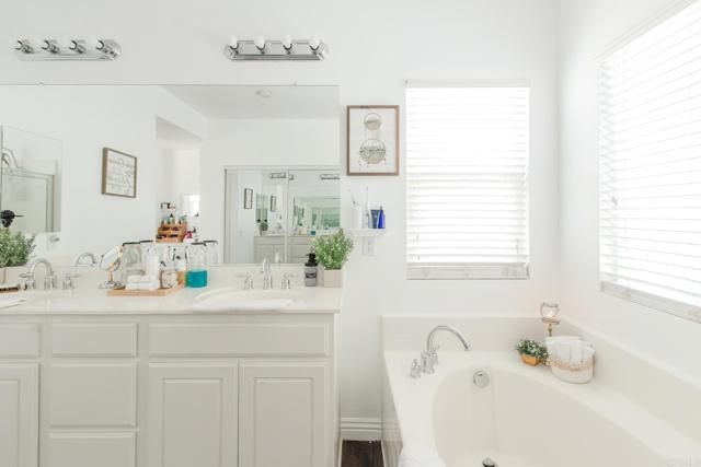 2127 Roanoke Street, San Jacinto, CA 92582