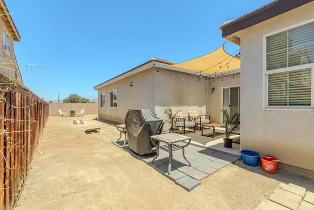 2127 Roanoke Street, San Jacinto, CA 92582