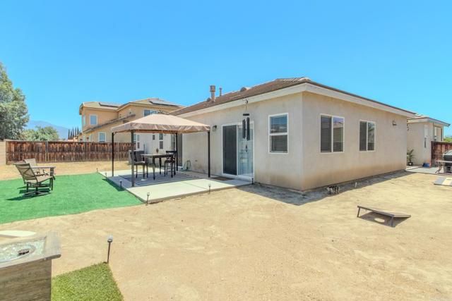 2127 Roanoke Street, San Jacinto, CA 92582