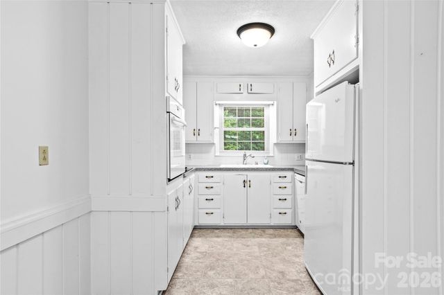 153 Shady Lane, Advance, NC 27006