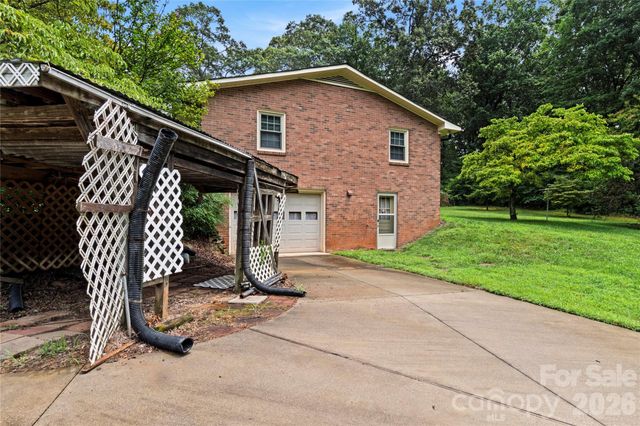 153 Shady Lane, Advance, NC 27006
