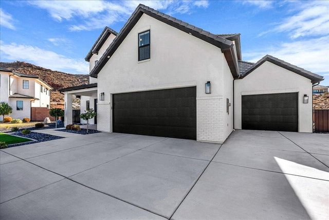 3827 S JESSAMINE CIR, St. George, UT 84790