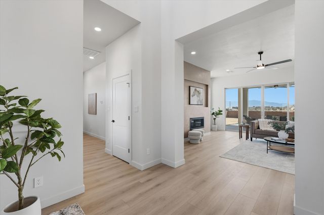 2608 Abrazo Road NE, Rio Rancho, NM 87124