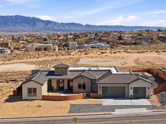 2608 Abrazo Road NE, Rio Rancho, NM 87124