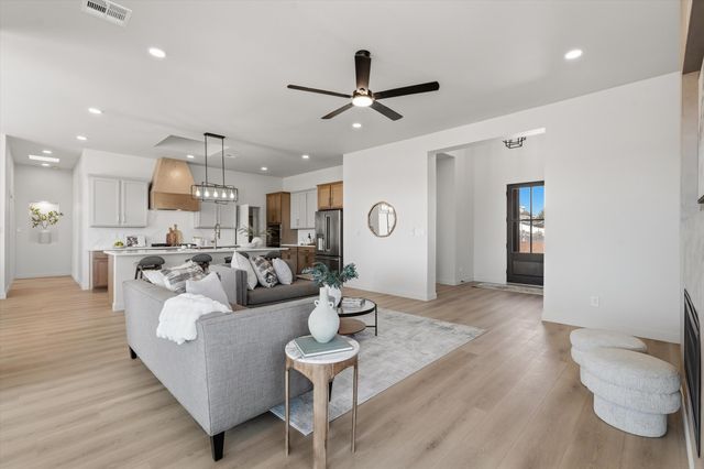2608 Abrazo Road NE, Rio Rancho, NM 87124