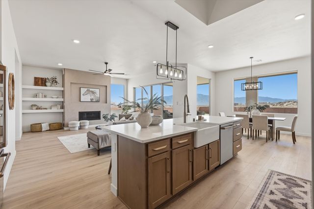 2608 Abrazo Road NE, Rio Rancho, NM 87124