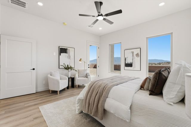 2608 Abrazo Road NE, Rio Rancho, NM 87124