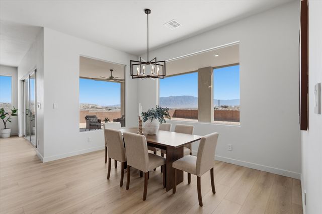 2608 Abrazo Road NE, Rio Rancho, NM 87124