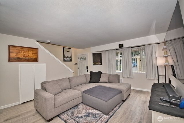 1347 Jasmine Lane, Bremerton, WA 98311