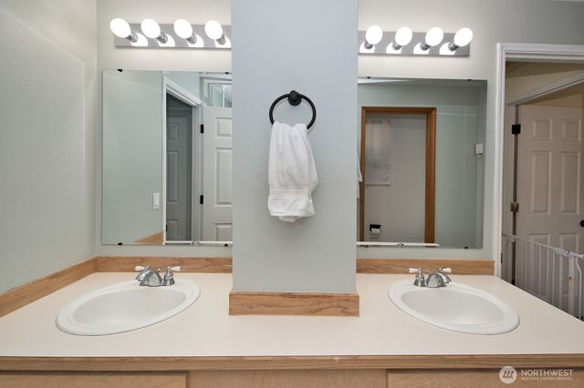 1347 Jasmine Lane, Bremerton, WA 98311