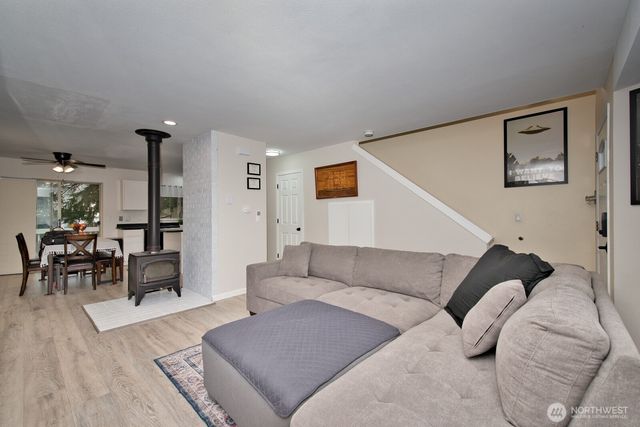 1347 Jasmine Lane, Bremerton, WA 98311