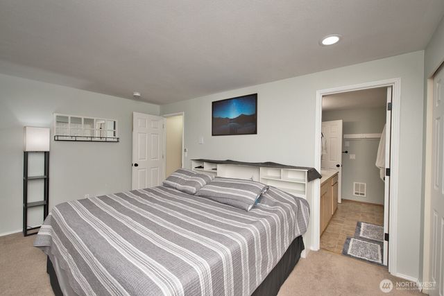 1347 Jasmine Lane, Bremerton, WA 98311