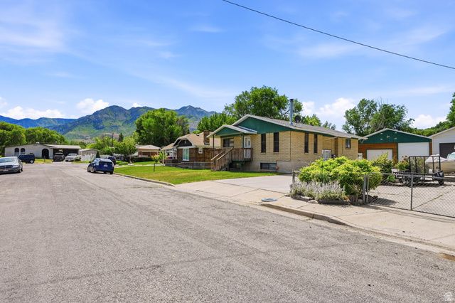 865 WOOD ST, Ogden, UT 84404