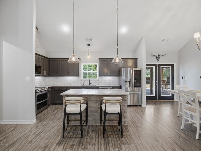 117 Ranchview Court, Bowie, TX 76230