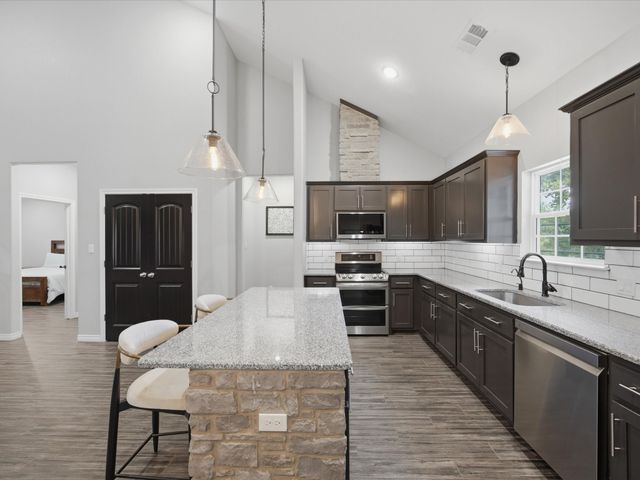 117 Ranchview Court, Bowie, TX 76230