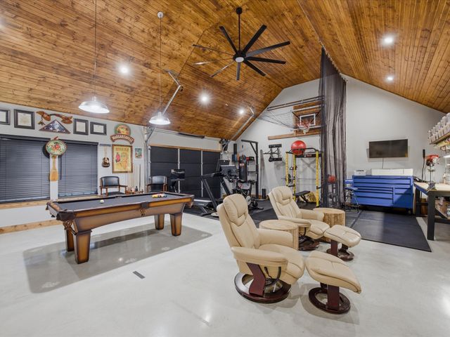 117 Ranchview Court, Bowie, TX 76230