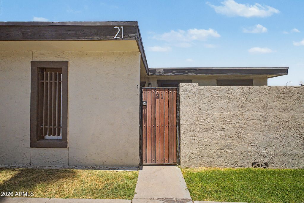 830 S DOBSON Road 21, Mesa, AZ 85202