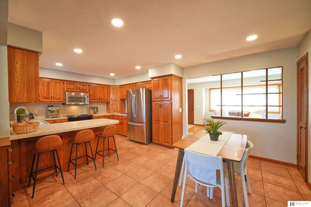 4105 N 92nd Avenue, Omaha, NE 68134