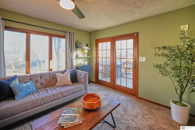 4105 N 92nd Avenue, Omaha, NE 68134