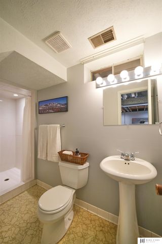 4105 N 92nd Avenue, Omaha, NE 68134