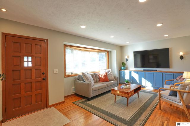 4105 N 92nd Avenue, Omaha, NE 68134