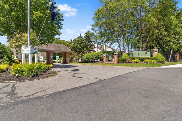 2006 Eve Ann Drive, Port Jefferson Station, NY 11776