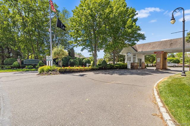 2006 Eve Ann Drive, Port Jefferson Station, NY 11776