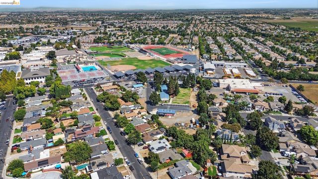 536 4Th St, Brentwood, CA 94513