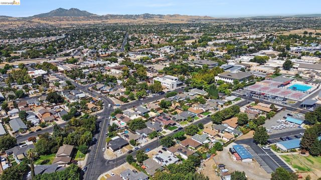 536 4Th St, Brentwood, CA 94513