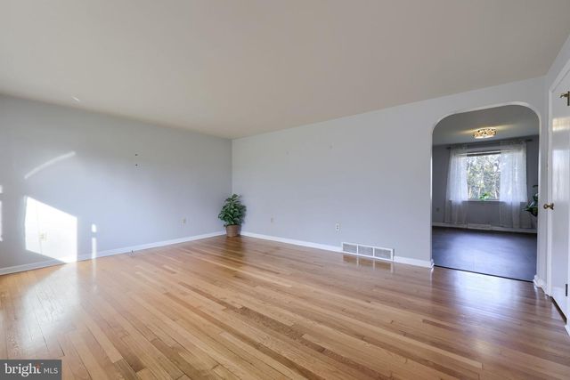 299 ROLLING TER, Leola, PA 17540