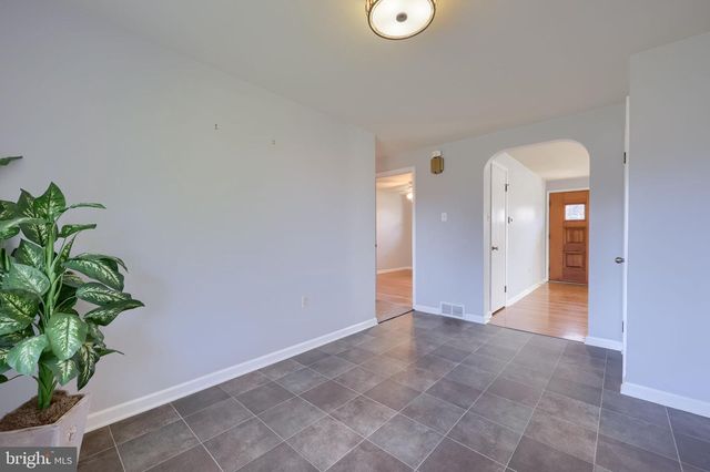 299 ROLLING TER, Leola, PA 17540