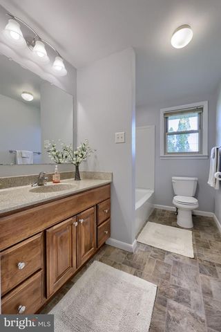 299 ROLLING TER, Leola, PA 17540