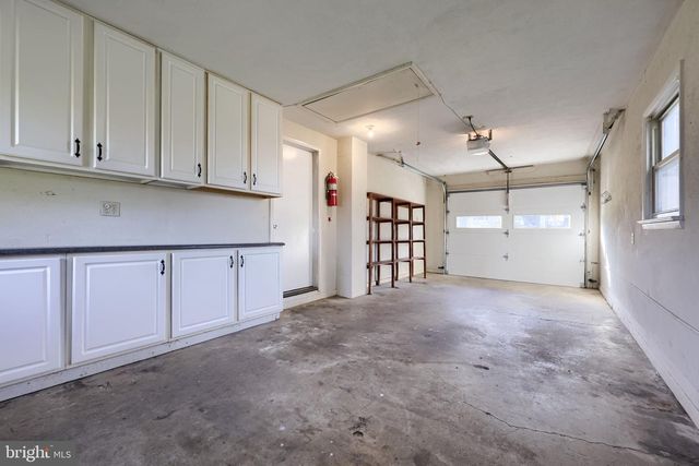 299 ROLLING TER, Leola, PA 17540