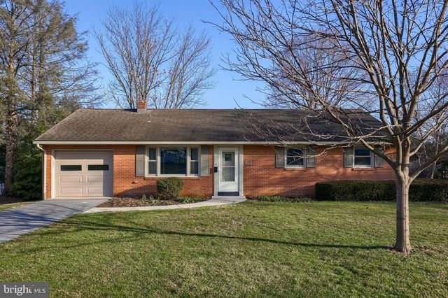 299 ROLLING TER, Leola, PA 17540