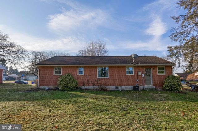 299 ROLLING TER, Leola, PA 17540
