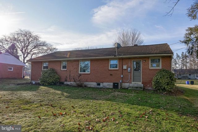 299 ROLLING TER, Leola, PA 17540