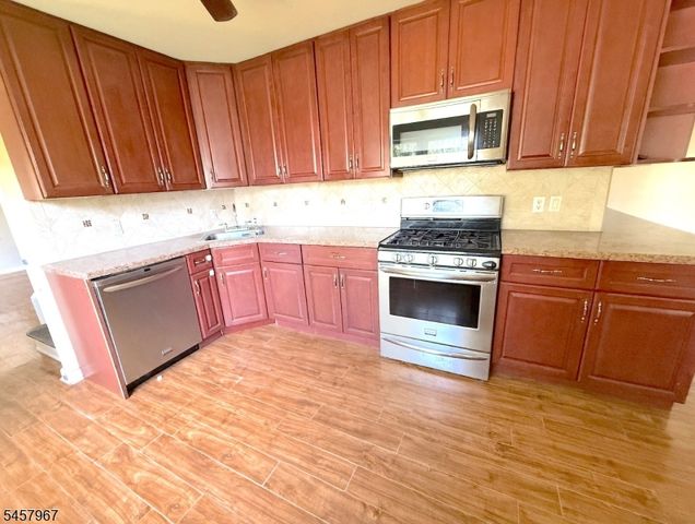5 Brookside Ave, Pequannock Twp., NJ 07444