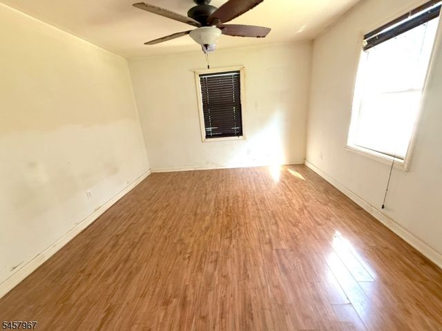 5 Brookside Ave, Pequannock Twp., NJ 07444